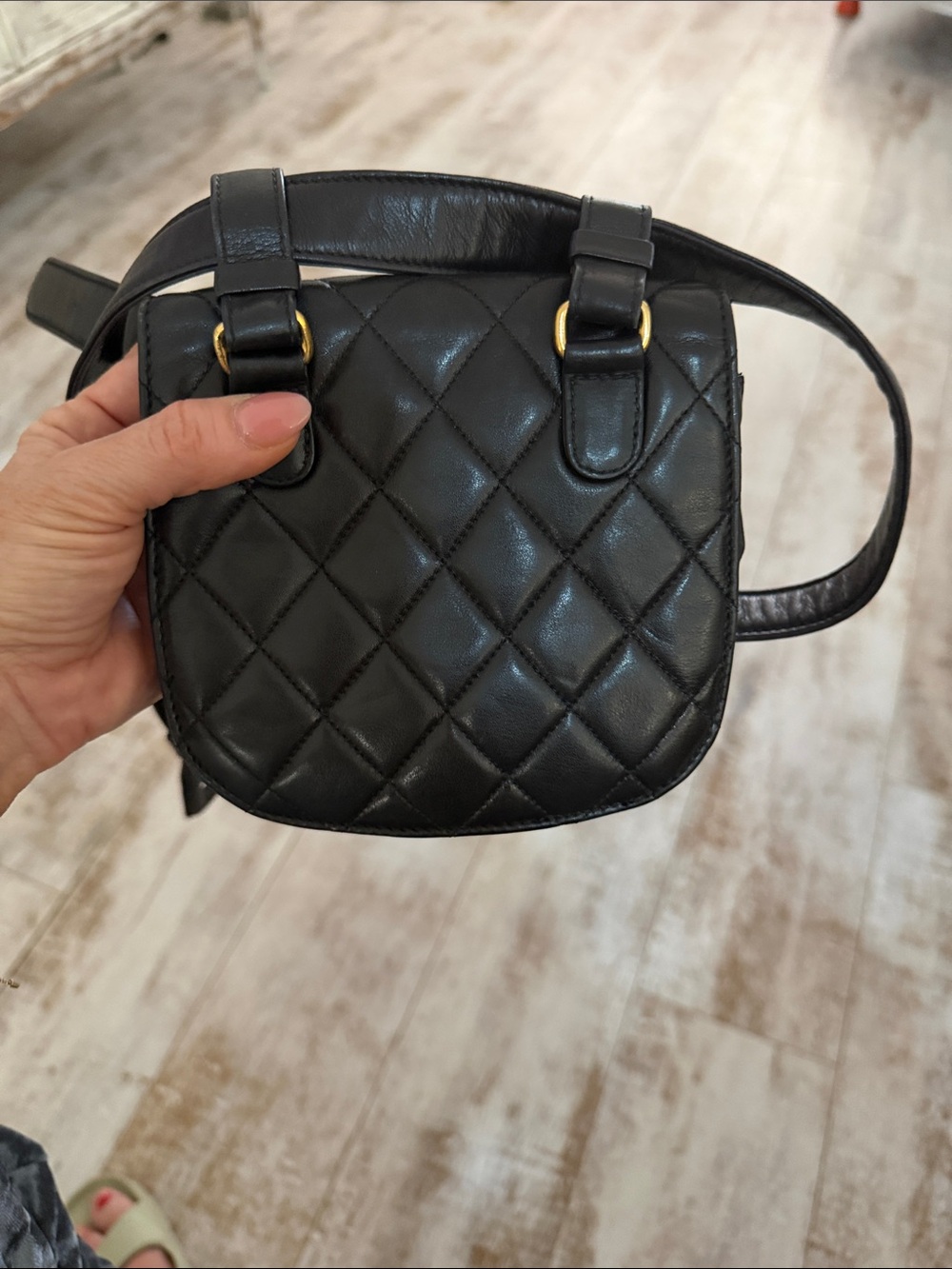 CHANEL Vintage Black Quilted Lambskin Belt Bag with Gold CC Lock - Picture 2 of 4